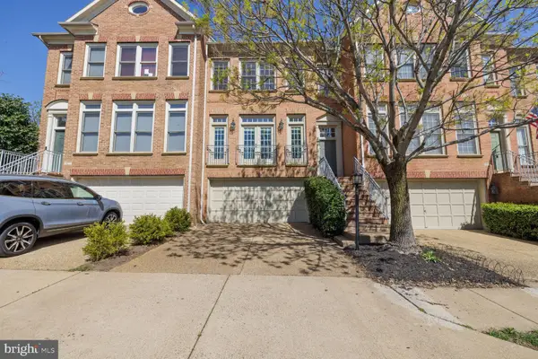 1813 Dawson Street, Vienna, VA 22182