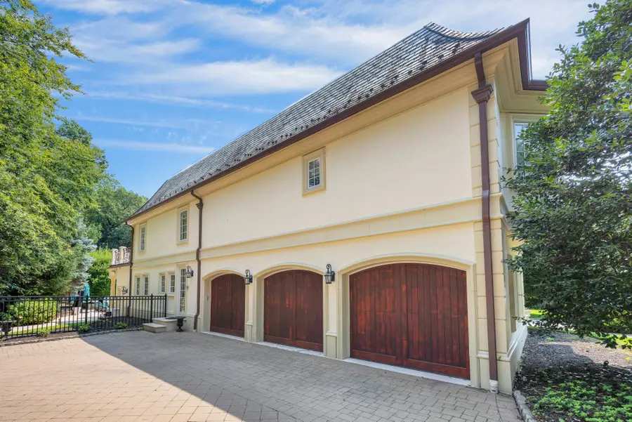 186 Hoover Drive, Cresskill, NJ 07626 - #2