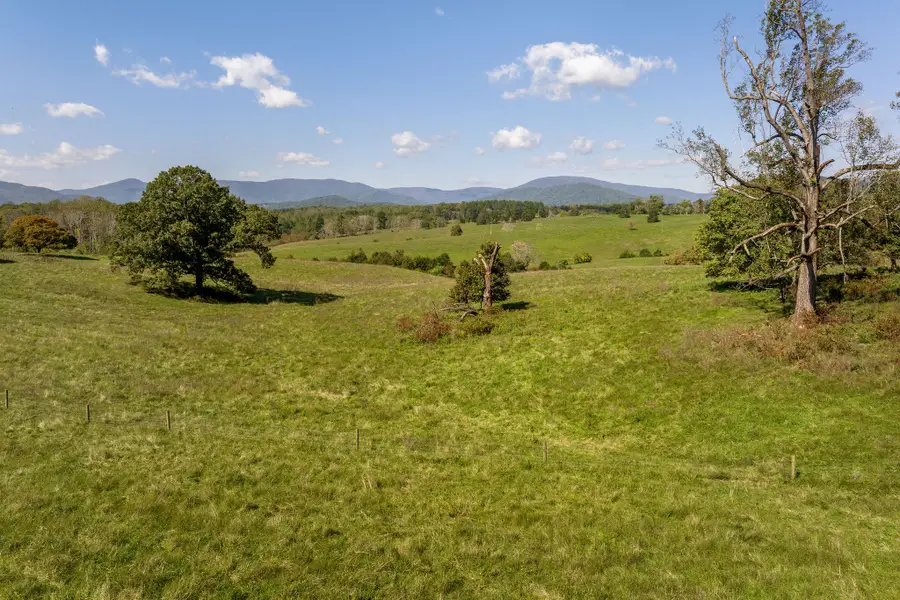 955 Simmons Gap Rd, Dyke, VA 22935 - Image #2