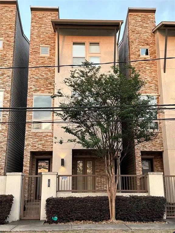 194 Harvard Street, Houston, TX 77007