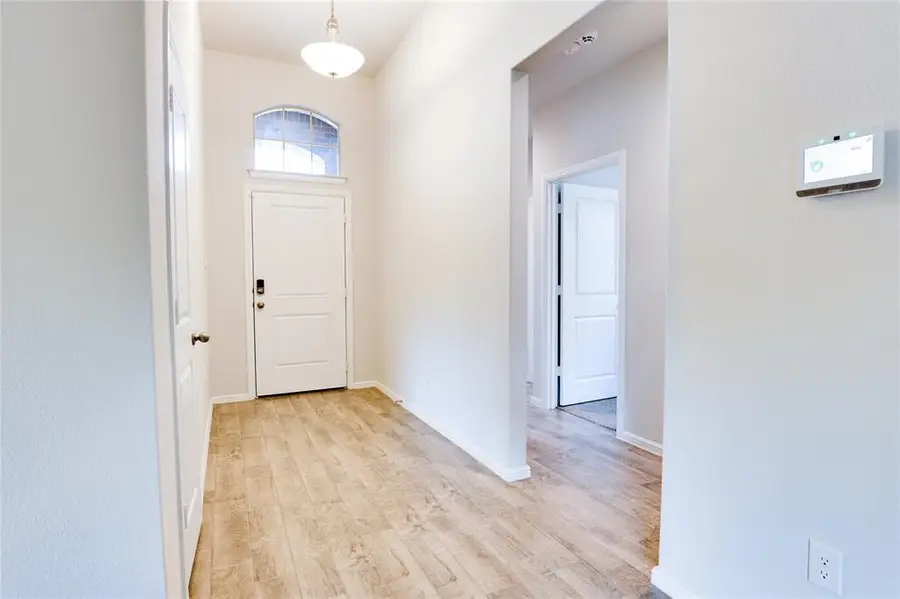 949 Braymer Lane, Fort Worth, TX 76108 - Image #3