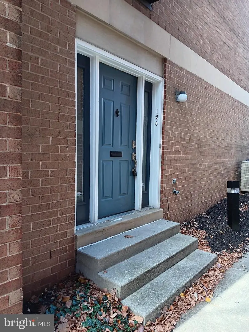 128 W Barre St #r 34, Baltimore, MD 21201 - #3