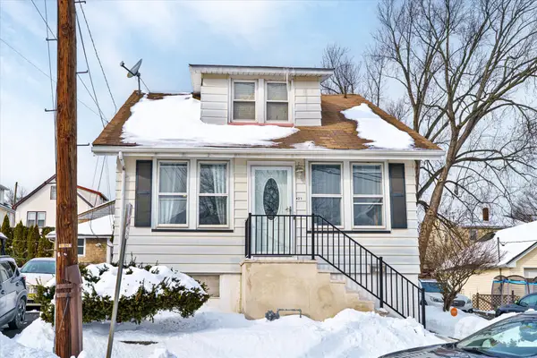421 N 11th St, Prospect Park Boro, NJ 07508