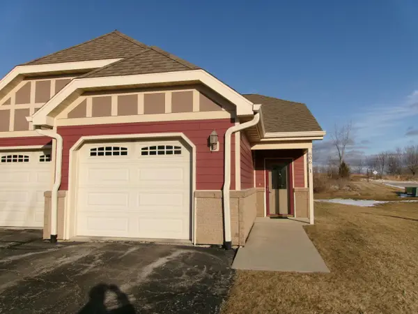 606 Danube Ct, Sheboygan Falls, WI 53085