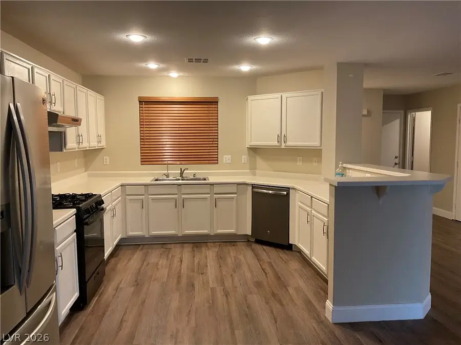8720 Majestic Pine Avenue, Las Vegas, NV 89143 - #3