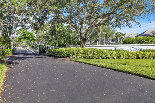 8161 Twelve Oaks Circle #523, Naples, FL 34113