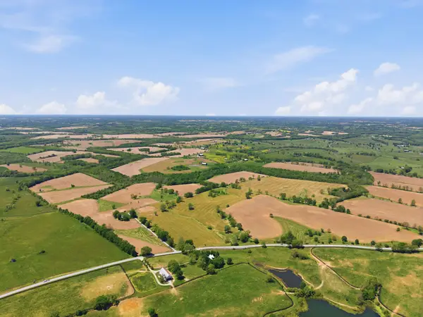 1010 Escondida Road, Paris, KY 40361