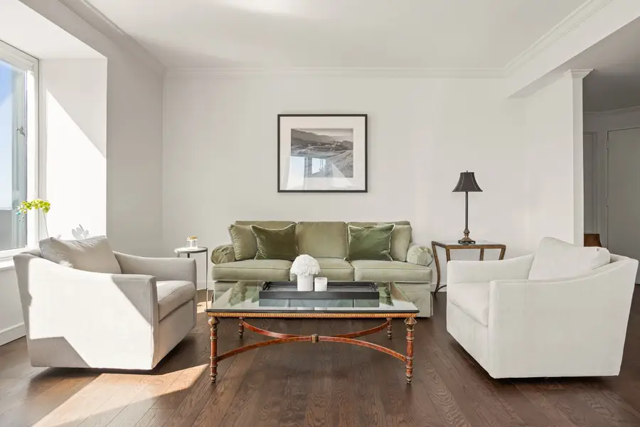 150 W 56th Street #5206, Manhattan, NY 10019 - #2