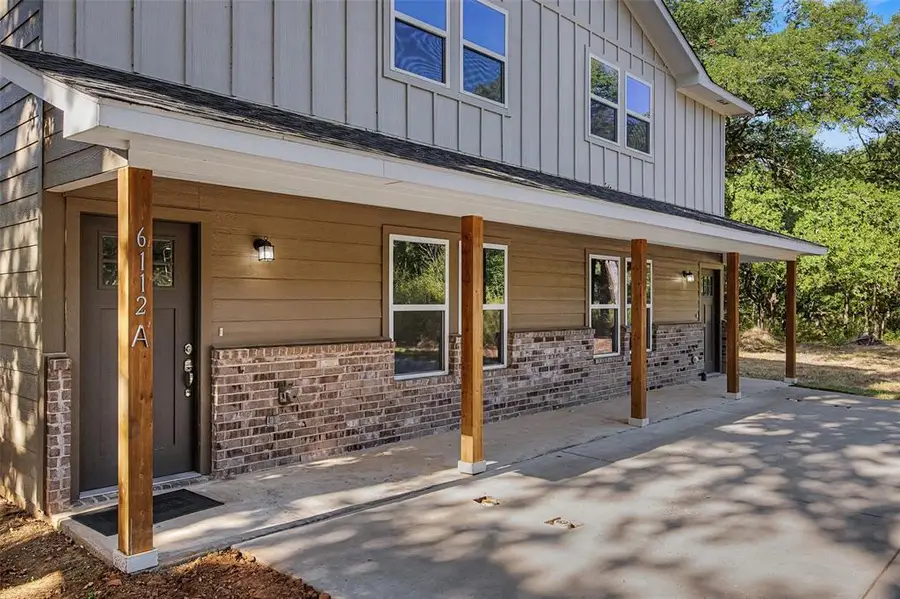 6112 Mccullar Street, Haltom City, TX 76117 - #3
