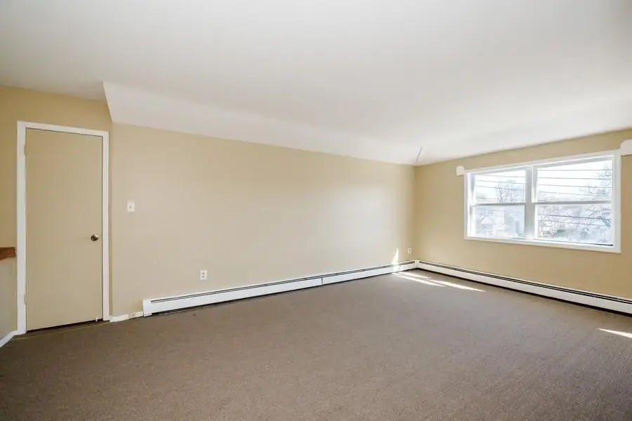 164-29 Odonnell Road , 2, Jamaica, NY 11433 - #2