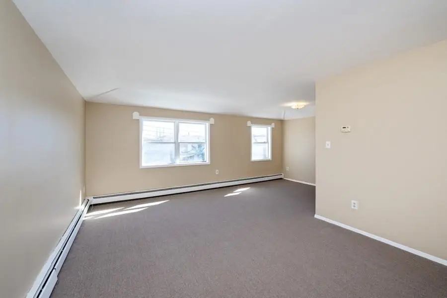 164-29 Odonnell Road , 2, Jamaica, NY 11433 - #3