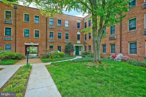 4822 Chevy Chase Drive #Unit 4822-3, Chevy Chase, MD 20815