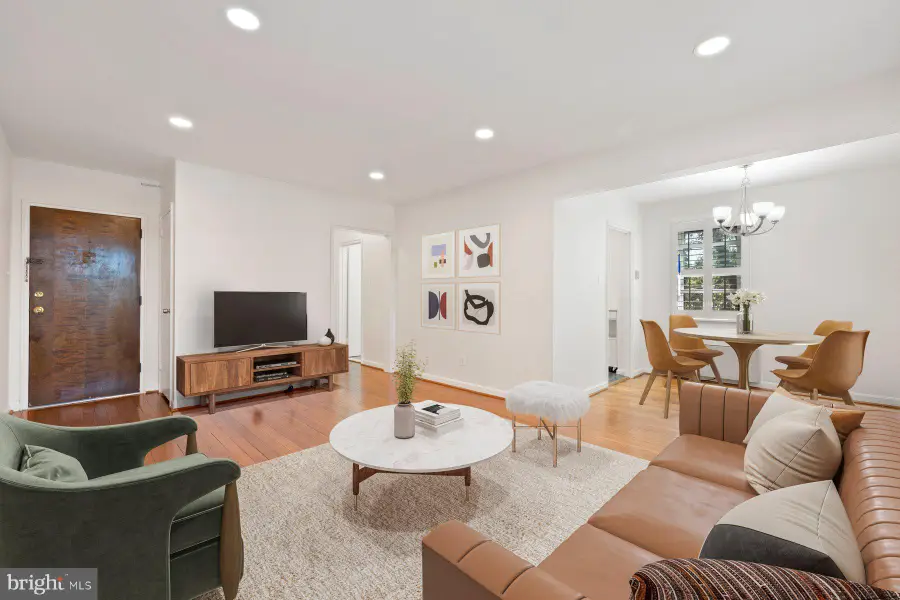 4822 Chevy Chase Drive #Unit 4822-3, Chevy Chase, MD 20815 - #2