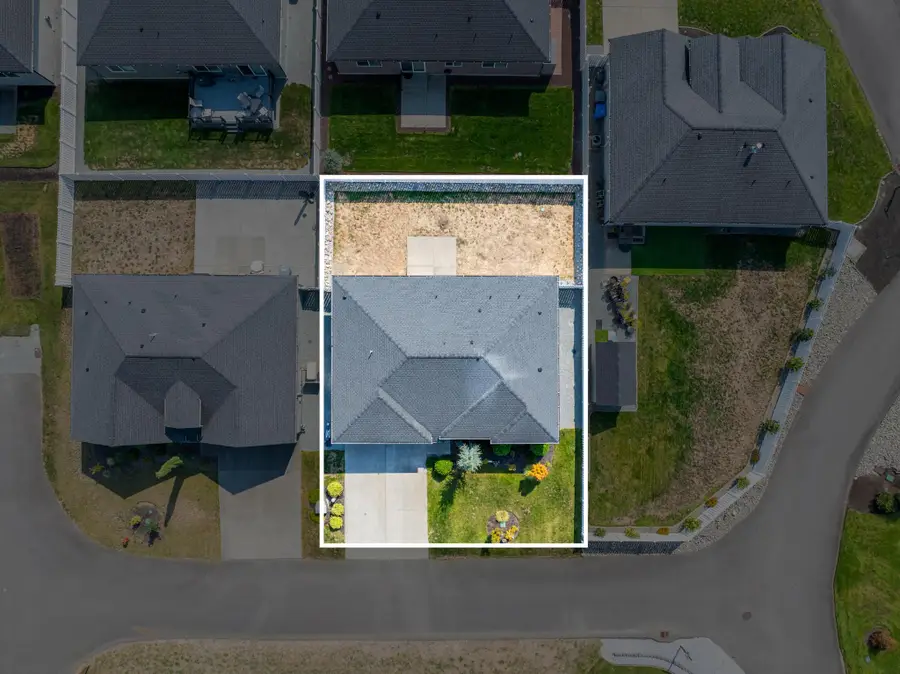 112 Madrona Lane Sw, Orting, WA 98360 - Image #3