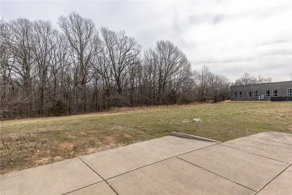 Waterside Court, Fayetteville, AR 72703