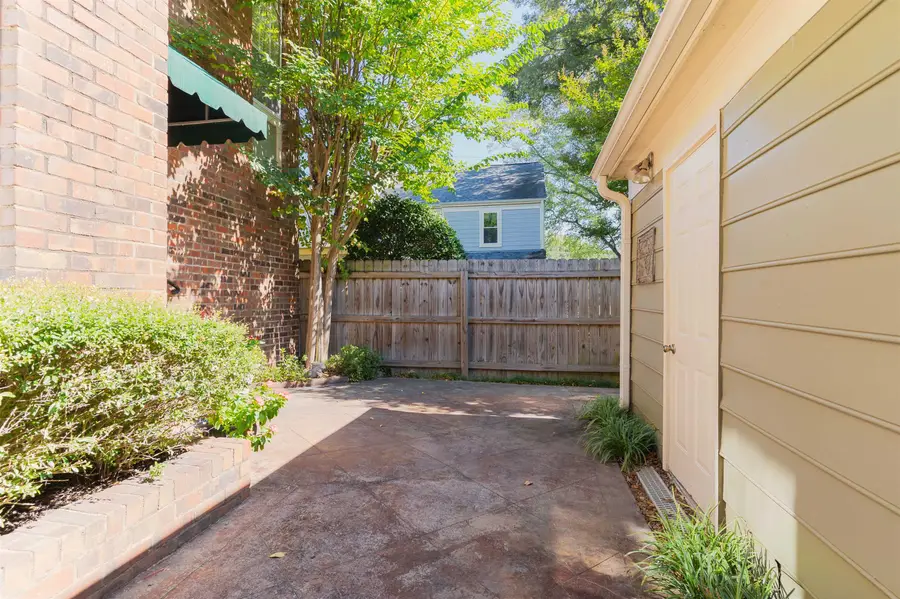 6932 MIDHURST RD, Memphis, TN 38119 - #3