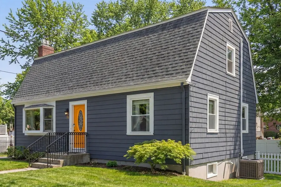 25 Shadow Rd, Melrose, MA 02176 - #2