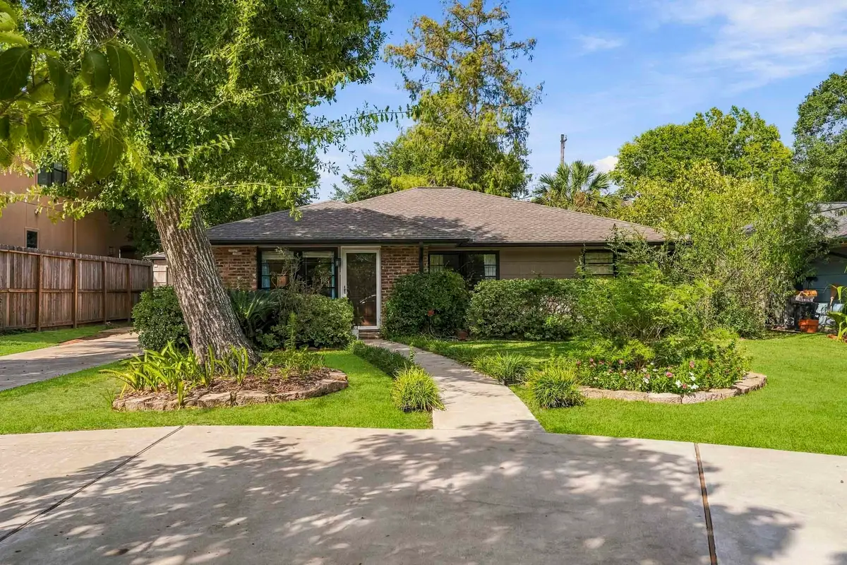 4612 Evergreen Street, Bellaire, TX 77401 - #1