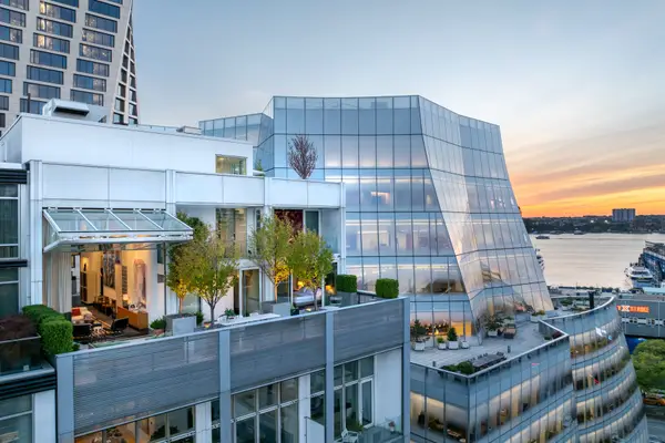 524 W 19th Street #PH, Manhattan, NY 10011