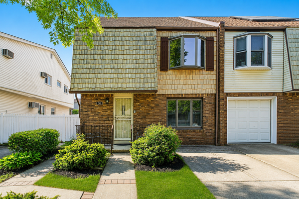 36 Von Braun Avenue, Staten Island, NY 10312