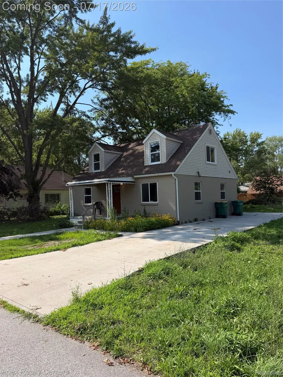 23864 Liddle Street, Trenton, MI 48183 - #2