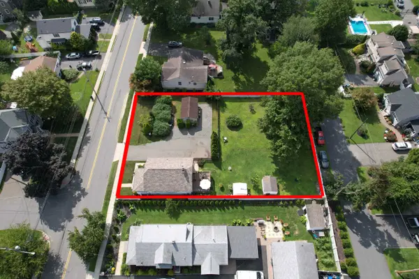 22 Jacksonville Road, Pequannock Township, NJ 07444