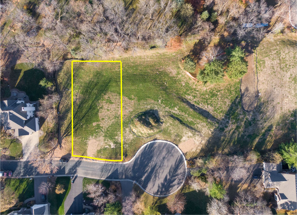 3981 White Oak Lane, Chanhassen, MN 55331 - Image #1