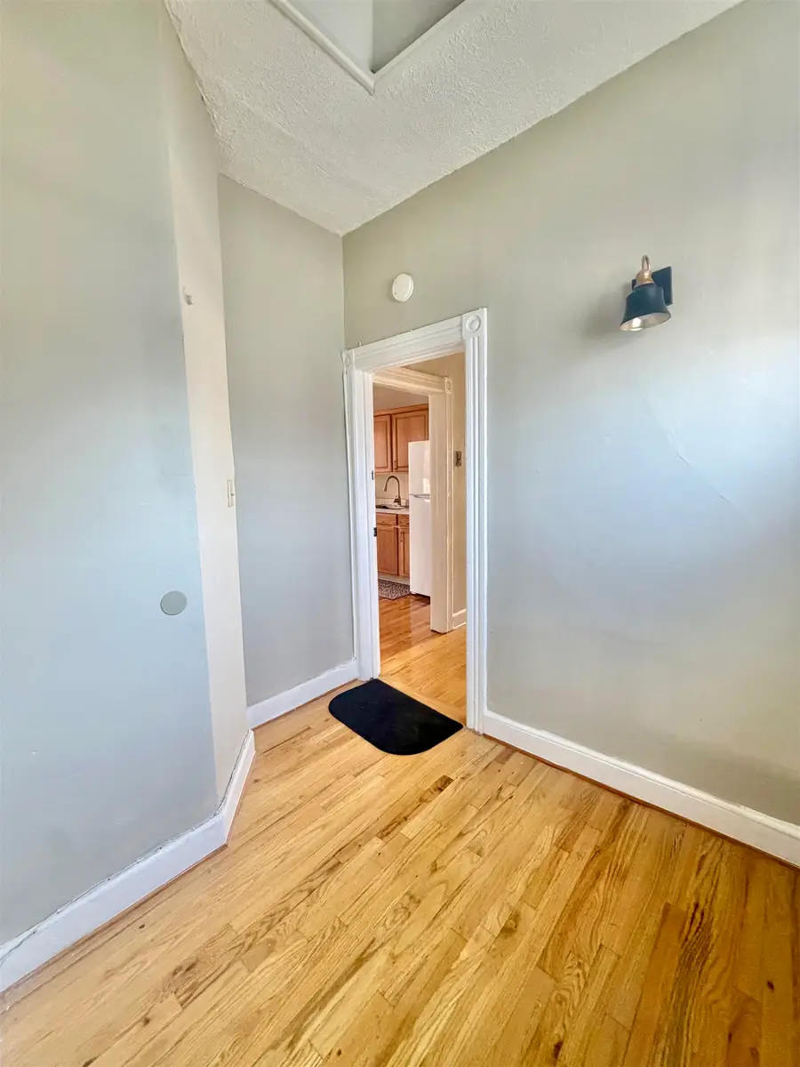 212 Plainfield Ave , 2, Jersey City, NJ 07306 - #3