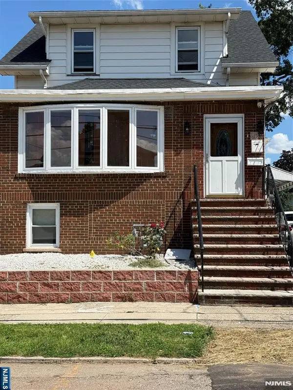 613 3rd Avenue , 2, Lyndhurst, NJ 07071