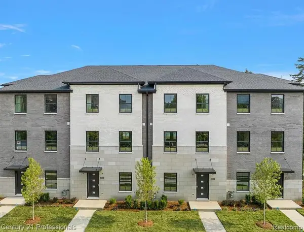 2917 Summers Place, Troy, MI 48084