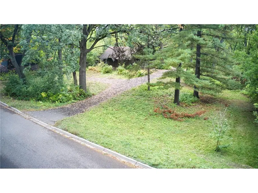 11300 Park Ridge Drive W, Hopkins, MN 55305 - #2