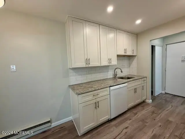 18 Pine Cluster Circle #D, Manalapan, NJ 07726 - #3