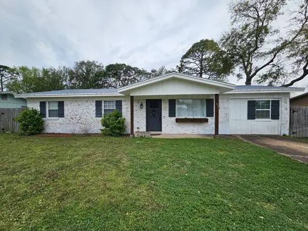 42 NW Marilyn Avenue, Fort Walton Beach, FL 32548
