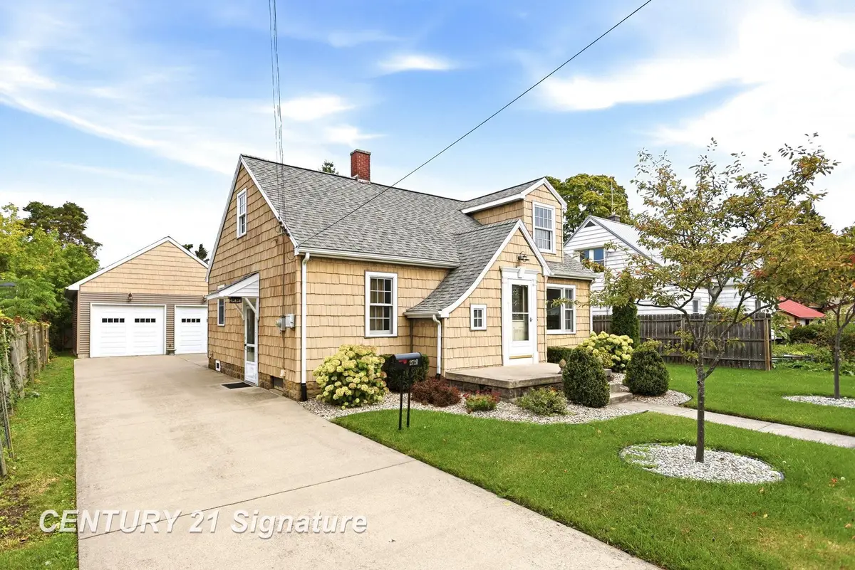 2720 Schemm, Saginaw, MI 48602 - #1