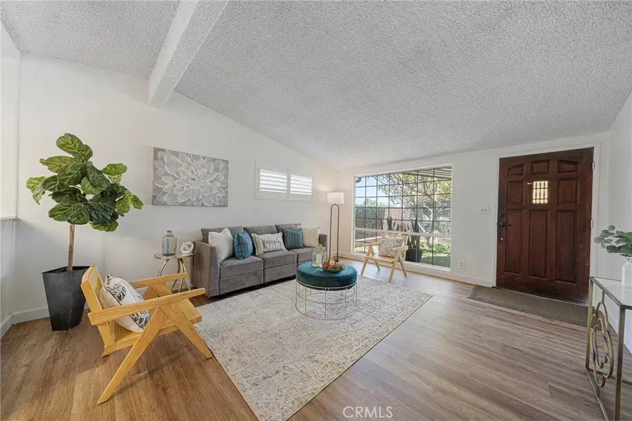 542 N Louise Avenue, Azusa, CA 91702 - #2