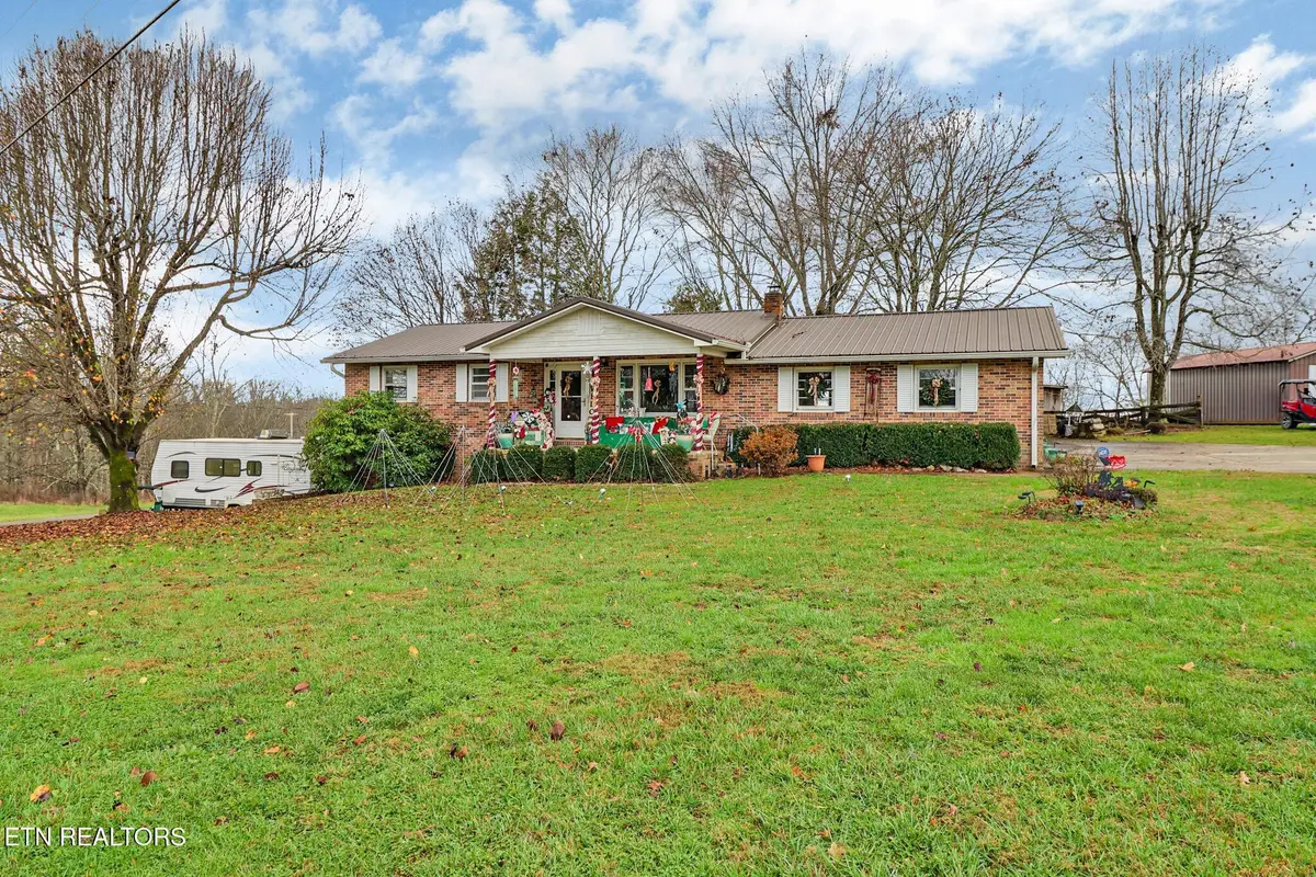 2620 Deer Lodge Highway, Deer Lodge, TN 37726 - Image #1