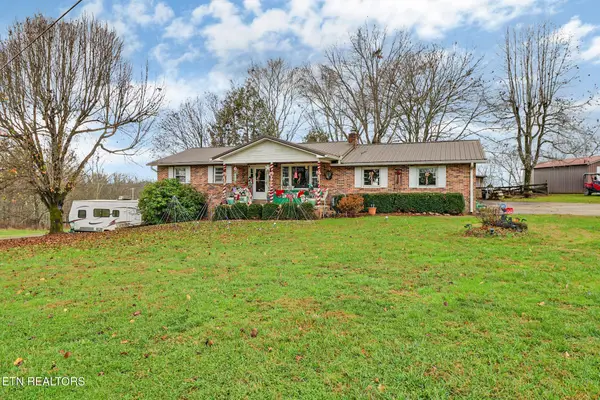 2620 Deer Lodge Highway, Deer Lodge, TN 37726