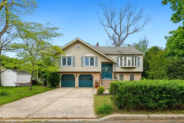 61 Sunset Ave, Old Bridge Twp., NJ 08857