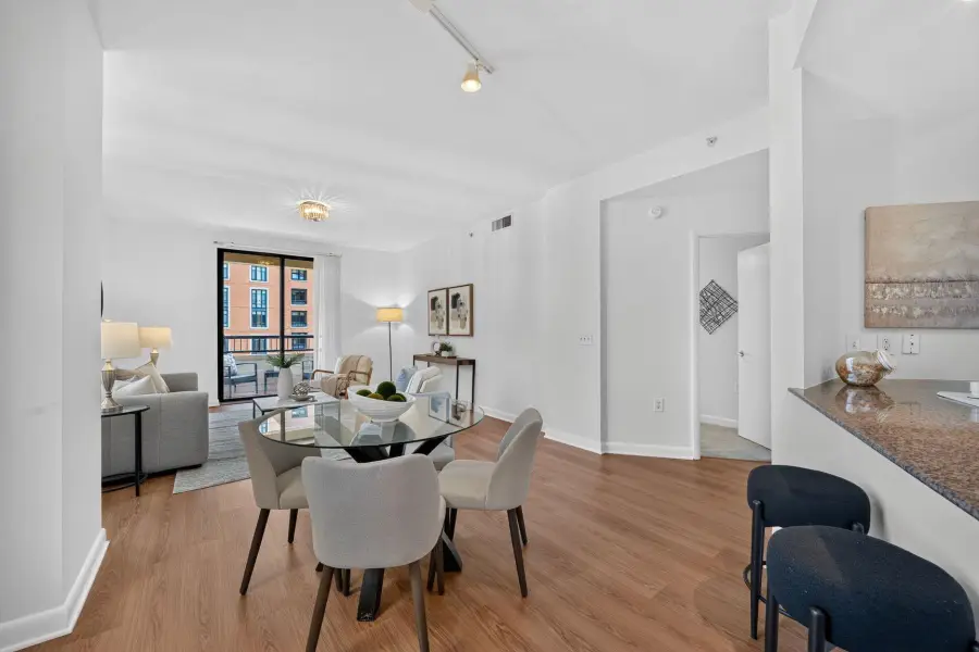 400 Massachusetts Ave Nw #711, Washington, DC 20001 - #2