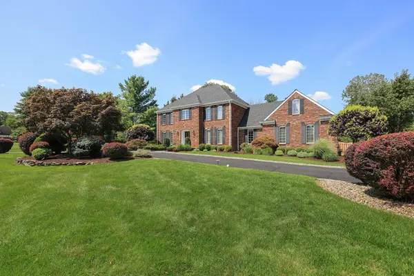 7 Manor Dr, Warren Twp., NJ 07059