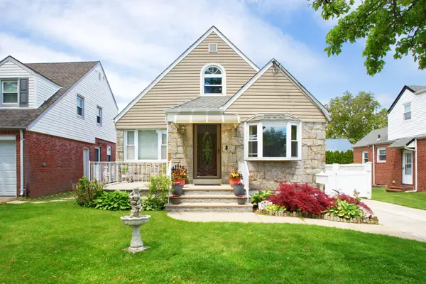 1507 Lowell Avenue, New Hyde Park, NY 11040