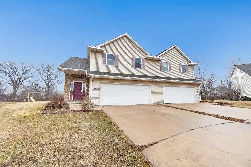 713 Edge Point Court, De Pere, WI 54115 - #1