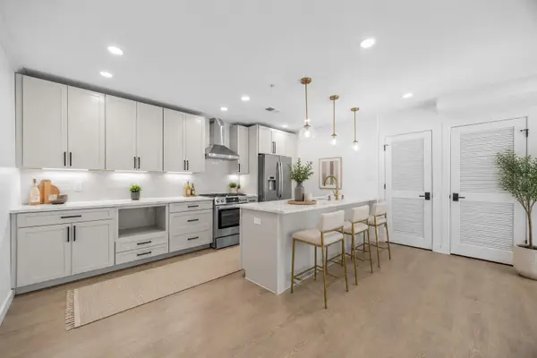 1201 N Quinn St #101, ARLINGTON, VA 22209