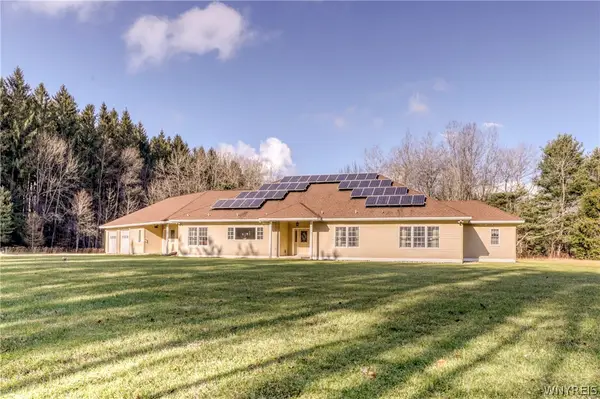 1618 E Hill Road, Franklinville, NY 14737