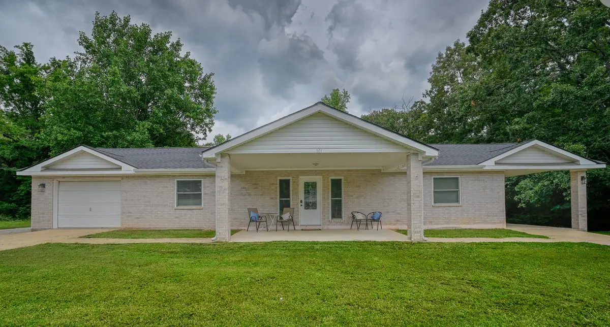 301 Bixler, Mena, AR 71953 - #1