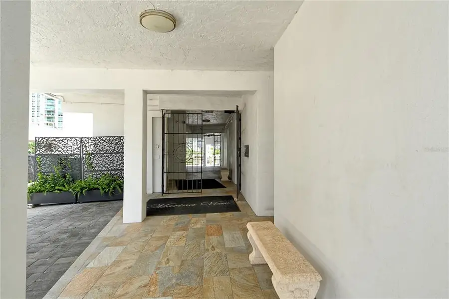 660 Golden Gate Point #32, Sarasota, FL 34236 - Image #3