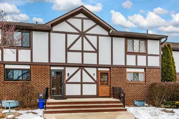 136 Wildflower Ln, Hillsborough Twp., NJ 08844