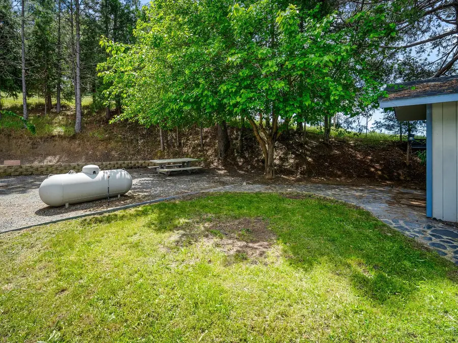 7131 Mount Aukum Rd, Somerset, CA 95684 - #3