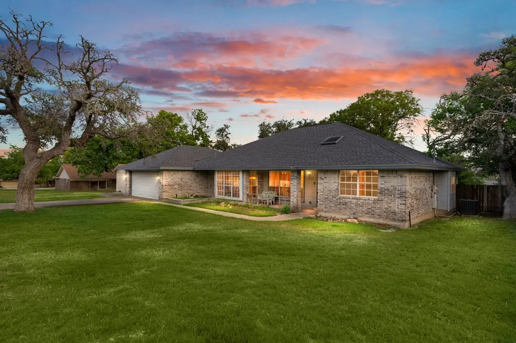 104 Holly Hill Dr, Kerrville, TX 78028 - #1