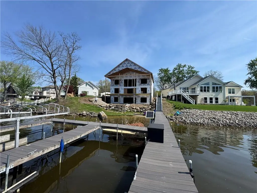 1296 NE River Road, Lake Milton, OH 44429 - #1